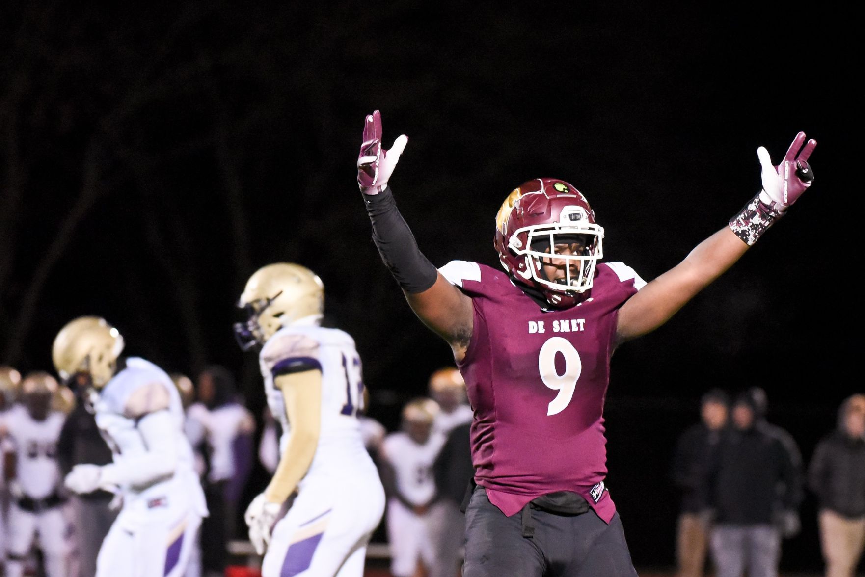 11/08/19 - Football - CBC at De Smet